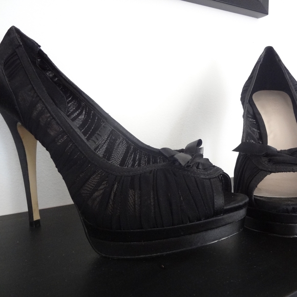 Le Chateau Stilettos SZ 10 - Picture 3 of 5
